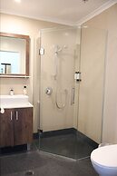 Noa Hotel