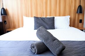 Noa Hotel