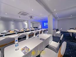 Zuri Place Hotel