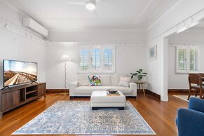 Family-friendly Home in Vibrant West End