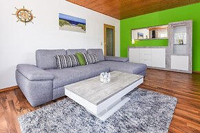 Geraumige Ferienwohnung mit Terrasse in Bensersiel