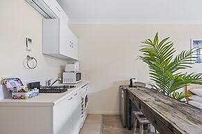 Comfy Studio Apartment in Marcoola Beach