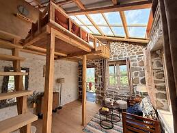 KALA STUDIO AND STAY