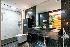 Shanghai Bund City Union Apartment