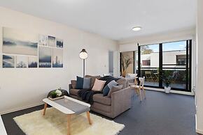 A Chic & Comfy 2BR Apt Near to Flemington Races