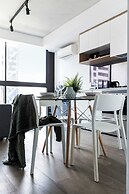 Pet-friendly Stylish 2BR Apt, Panoramic City Views