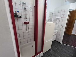 Chic 2BR Apt Downtown Long Stay