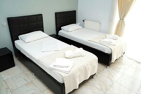 HOTEL BLISS