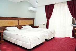 HOTEL BLISS