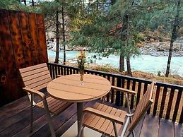 The Himalayan Phakding