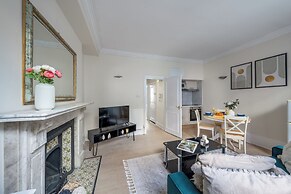 Charming 1BR Near Soho & Theatres