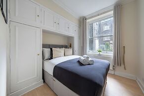 Charming 1BR Near Soho & Theatres