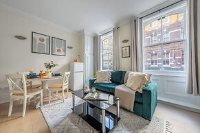 Charming 1BR Near Soho & Theatres