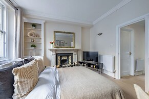 Charming 1BR Near Soho & Theatres