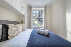 Charming 1BR Near Soho & Theatres