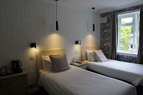 The Lochnell Arms Hotel