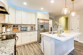 Pool Access! Suburban Home 11 Mi to Dtwn Gilbert
