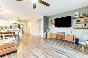 Pool Access! Suburban Home 11 Mi to Dtwn Gilbert