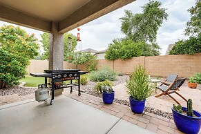 Pool Access! Suburban Home 11 Mi to Dtwn Gilbert