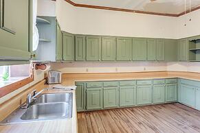 2 Blocks to Ohio River! Historic Victorian Gem