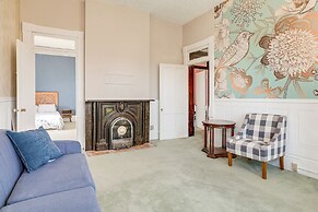 2 Blocks to Ohio River! Historic Victorian Gem