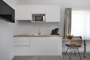 Sueno Studios and Apartments