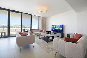 Silk Valley-4B with Private Beach Access