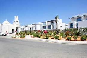 Silk Valley-4B with Private Beach Access