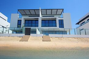 Silk Valley-4B with Private Beach Access