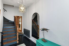 Tealby House