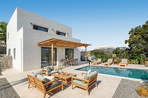 Massari Hills- Villa Nobu 4