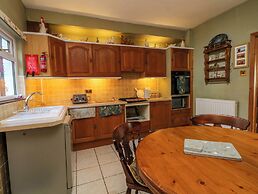 Pineapple Cottage