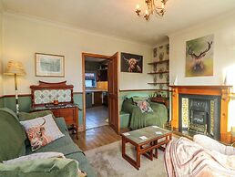 Pineapple Cottage