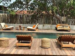 Private Complex With Swimming Pool Close to the Ocean