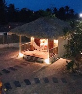 Private Complex With Swimming Pool Close to the Ocean