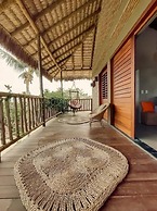 Private Complex With Swimming Pool Close to the Ocean