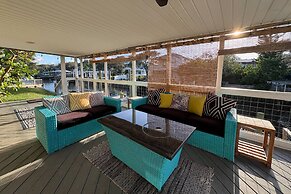 Riverside Paradise