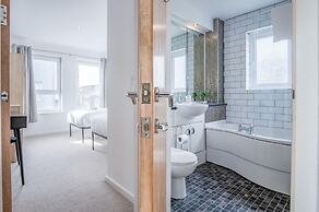 The Penthouse - 3 Bedroom Apartment - Llanelli