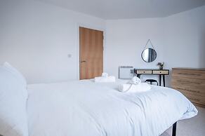 The Penthouse - 3 Bedroom Apartment - Llanelli