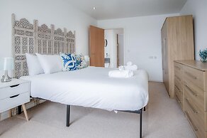 The Penthouse - 3 Bedroom Apartment - Llanelli