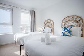 The Penthouse - 3 Bedroom Apartment - Llanelli