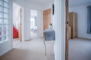 The Penthouse - 3 Bedroom Apartment - Llanelli