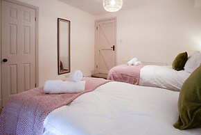 The Cross - 4 Bedroom Cottage - Llangennith