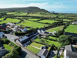The Cross - 4 Bedroom Cottage - Llangennith