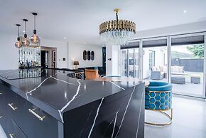 Castell Morlais - Luxurious 5 Bed - Pontsticill