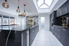 Castell Morlais - Luxurious 5 Bed - Pontsticill