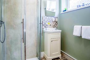 Marshmallow - 2 Bedroom Cottage - Oxwich