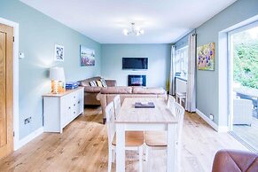 Marshmallow - 2 Bedroom Cottage - Oxwich