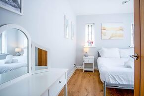 Marshmallow - 2 Bedroom Cottage - Oxwich