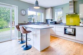 Marshmallow - 2 Bedroom Cottage - Oxwich